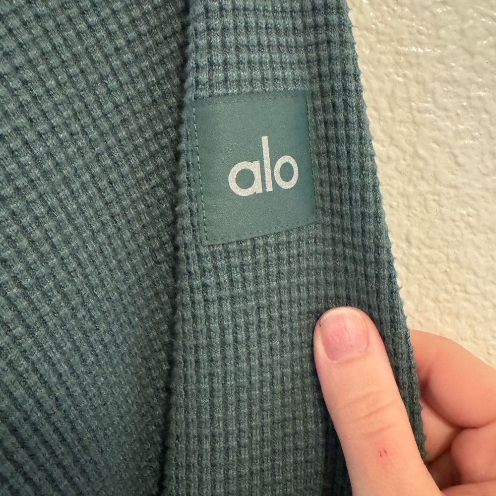 ALO Yoga Ribbed Knit Sweater in Dark Green